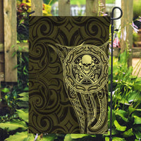 New Zealand Skull Darts Garden Flag Aotearoa Maori Chest Tattoo Stylized Gold - Polynesian Pride