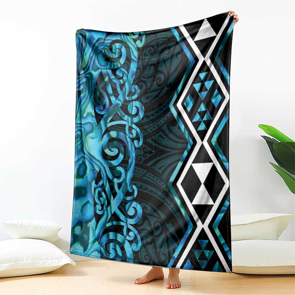 Turquoise Aotearoa Blanket Taniko Motifs With Paua Shell Kowhaiwhai