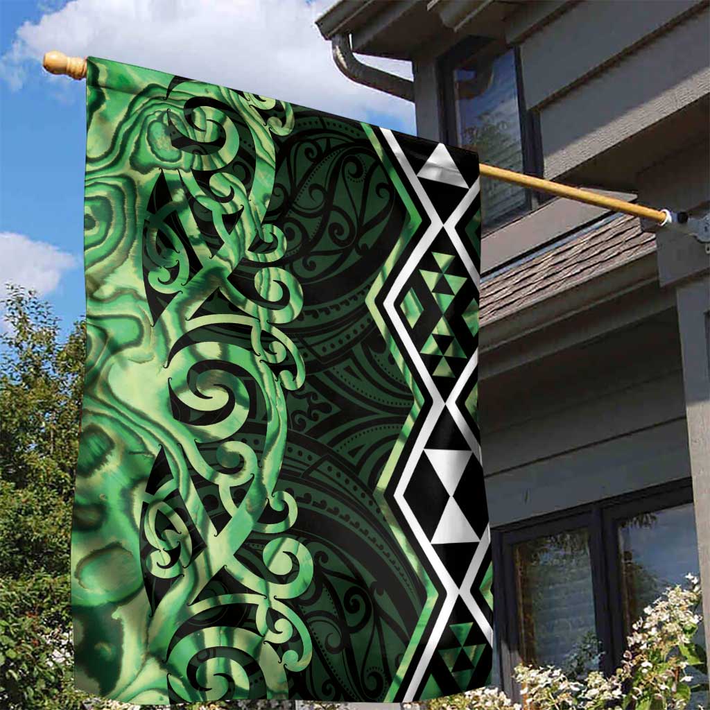 Green Aotearoa Garden Flag Taniko Motifs With Paua Shell Kowhaiwhai