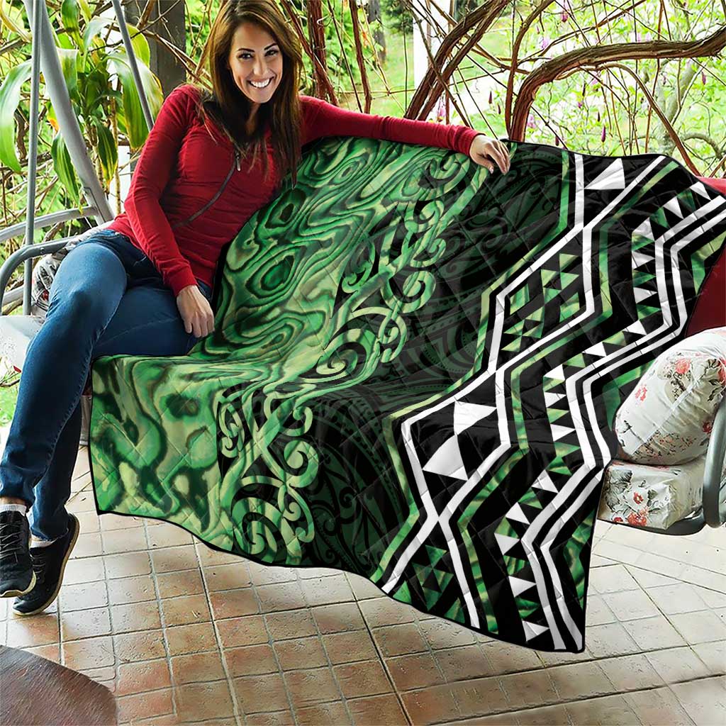 Green Aotearoa Quilt Taniko Motifs With Paua Shell Kowhaiwhai LT14 - Polynesian Pride