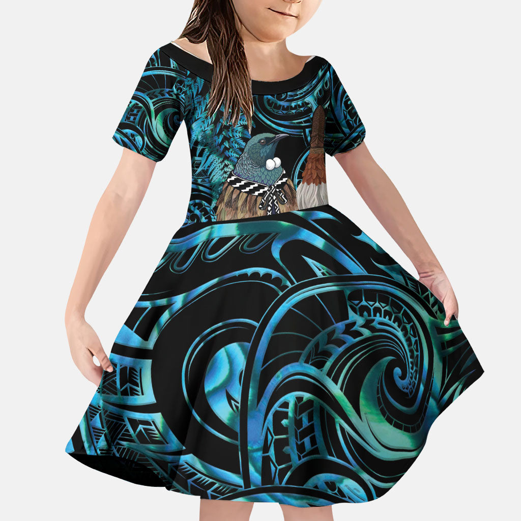 New Zealand Tui Bird Taiaha Family Matching Off Shoulder Maxi Dress and Hawaiian Shirt Maori Weapon Paua Shell Mix Silver Fern LT14 Daughter's Dress Turquoise - Polynesian Pride