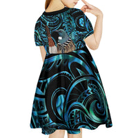 New Zealand Tui Bird Taiaha Kid Short Sleeve Dress Maori Weapon Paua Shell Mix Silver Fern LT14 - Polynesian Pride