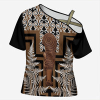 Wahaika New Zealand Cross Shoulder Shirt Maori Weapon Kowhaiwhai Fern Poutama Motifs LT14 Female Brown - Polynesian Pride