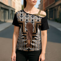 Wahaika New Zealand Cross Shoulder Shirt Maori Weapon Kowhaiwhai Fern Poutama Motifs LT14 - Polynesian Pride