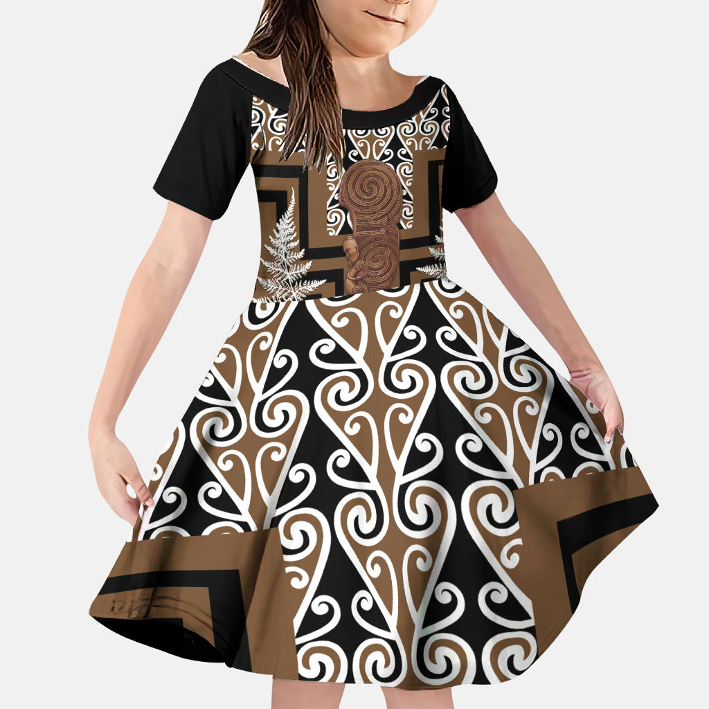 Wahaika New Zealand Family Matching Short Sleeve Bodycon Dress and Hawaiian Shirt Maori Weapon Kowhaiwhai Fern Poutama Motifs LT14 Daughter's Dress Brown - Polynesian Pride