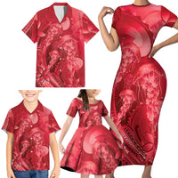 Red Gradient Polynesia Jellyfish Family Matching Short Sleeve Bodycon Dress and Hawaiian Shirt Plumeria Polynesian Tattoo Glowing Vibes