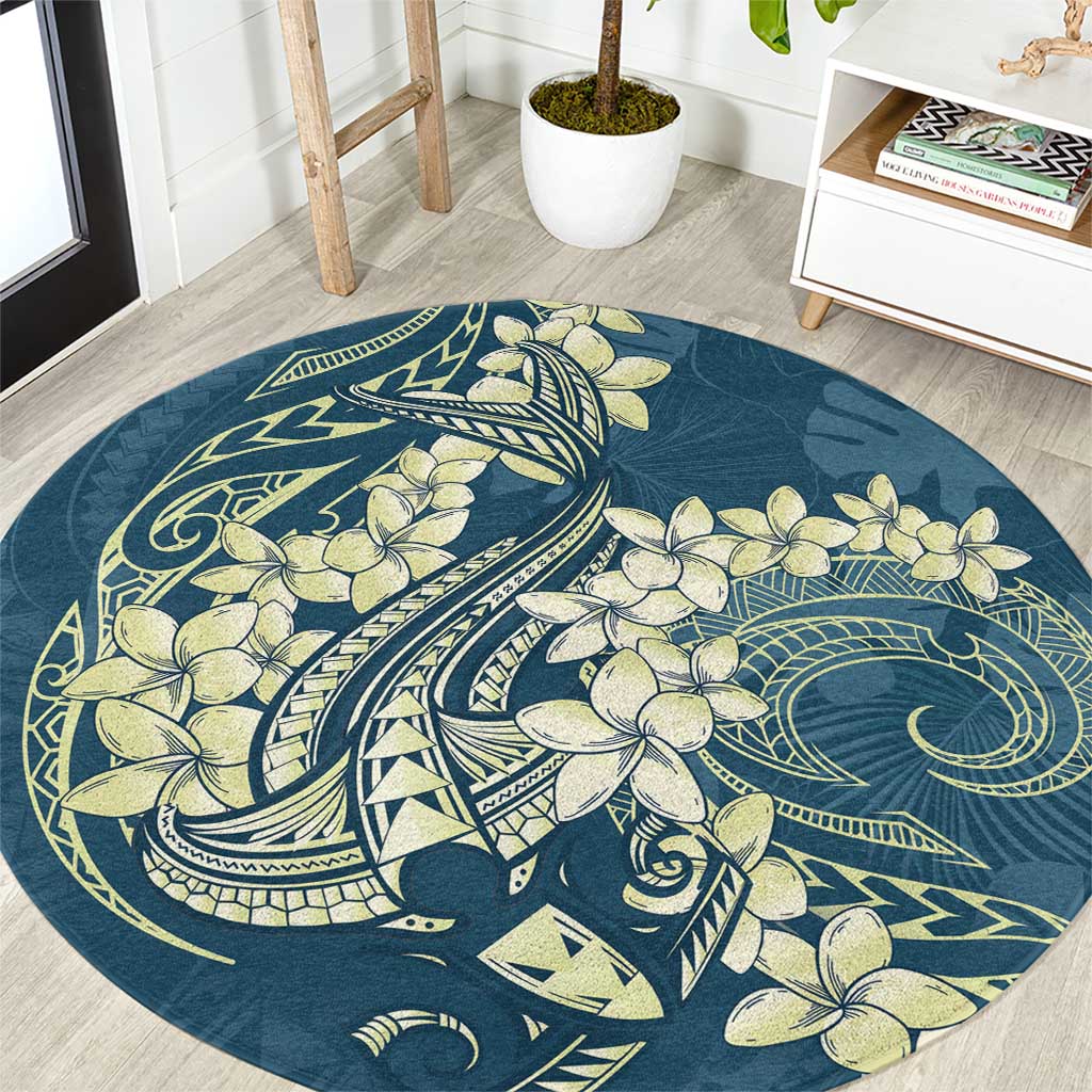 Cyan Polynesia Hammerhead Shark Tattoo With Plumeria Lei Round Carpet