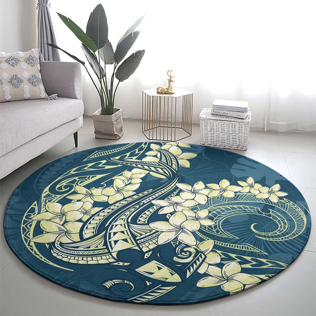 Cyan Polynesia Hammerhead Shark Tattoo With Plumeria Lei Round Carpet