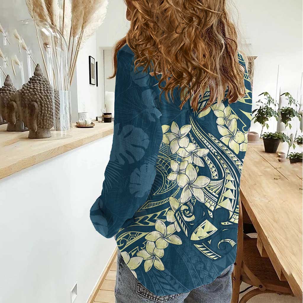 Cyan Polynesia Hammerhead Shark Tattoo With Plumeria Lei Women Casual Shirt