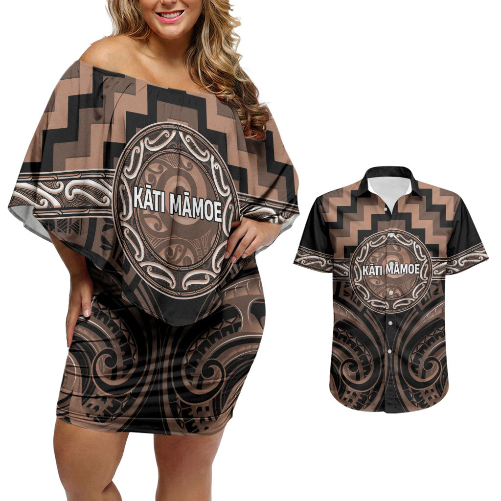 Aotearoa Kati Mamoe Personalised Couples Matching Off Shoulder Short Dress and Hawaiian Shirt Maori Iwi Poutama Puhoro Tattoo LT14 Brown - Polynesian Pride
