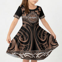 Aotearoa Kati Mamoe Personalised Kid Short Sleeve Dress Maori Iwi Poutama Puhoro Tattoo LT14 KID Brown - Polynesian Pride