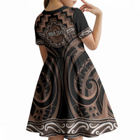 Aotearoa Kati Mamoe Personalised Kid Short Sleeve Dress Maori Iwi Poutama Puhoro Tattoo LT14 - Polynesian Pride