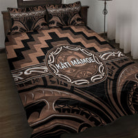 Aotearoa Kati Mamoe Quilt Bed Set Maori Iwi Poutama Puhoro Tattoo LT14 Brown - Polynesian Pride