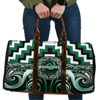 Aotearoa Whakatohea Travel Bag Maori Iwi Poutama Puhoro Tattoo LT14 Green - Polynesian Pride