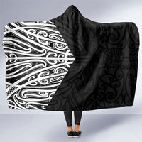 Black New Zealand Puhoro Maori Tattoo Hooded Blanket LT14 One Size Black - Polynesian Pride