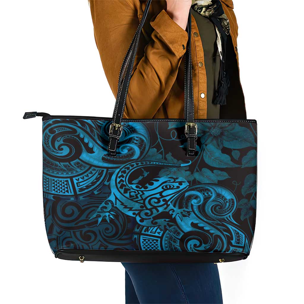 New Zealand Tuatara Leather Tote Bag Aotearoa Maori Clematis Flowers - Blue