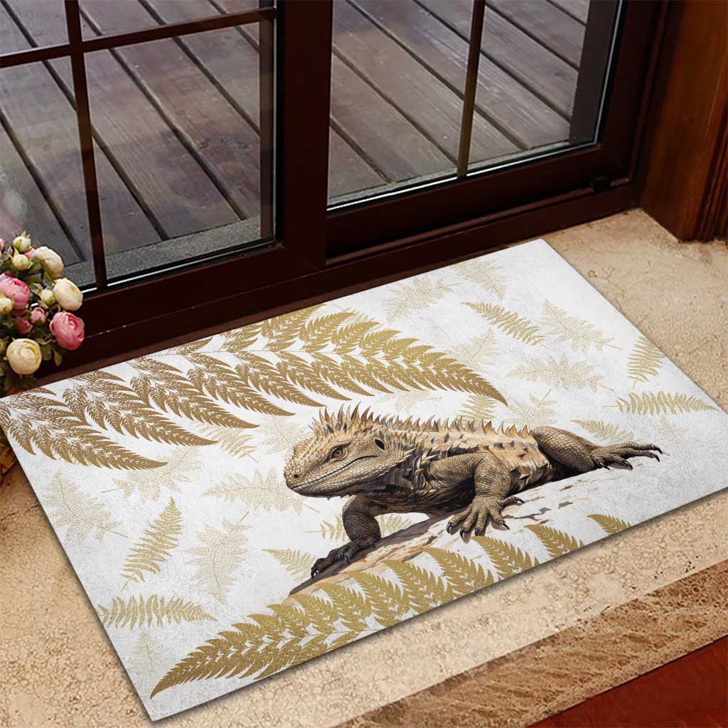 Gold New Zealand Tuatara Rubber Doormat Aotearoa Sphenodon Punctatus Silver Fern LT14 - Polynesian Pride