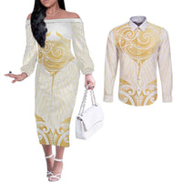 Gold White New Zealand Manta Ray Couples Matching Off The Shoulder Long Sleeve Dress and Long Sleeve Button Shirt Aotearoa Maori Haehae - Polynesian Pride