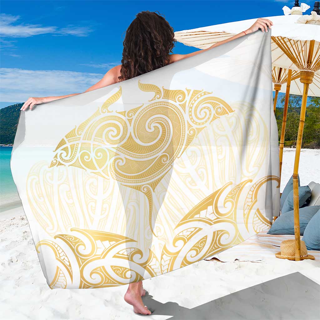 Gold White New Zealand Manta Ray Sarong Aotearoa Maori Haehae - Polynesian Pride