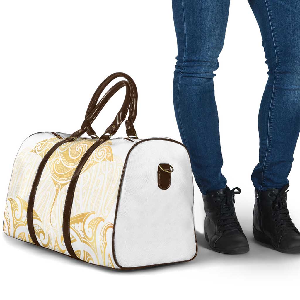 Gold White New Zealand Manta Ray Travel Bag Aotearoa Maori Haehae - Polynesian Pride