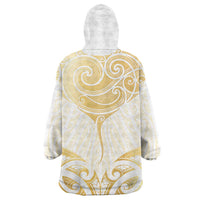 Gold White New Zealand Manta Ray Wearable Blanket Hoodie Aotearoa Maori Haehae - Polynesian Pride