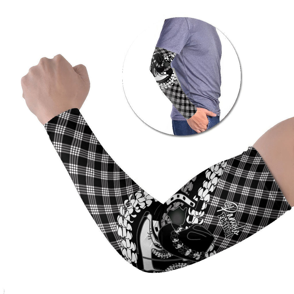 Eleele Hawaii Cowboy Palaka Motifs Personalised Arm Sleeves Paniolo Festival Puakenikeni Lei LT14 Set of 2 Black - Polynesian Pride