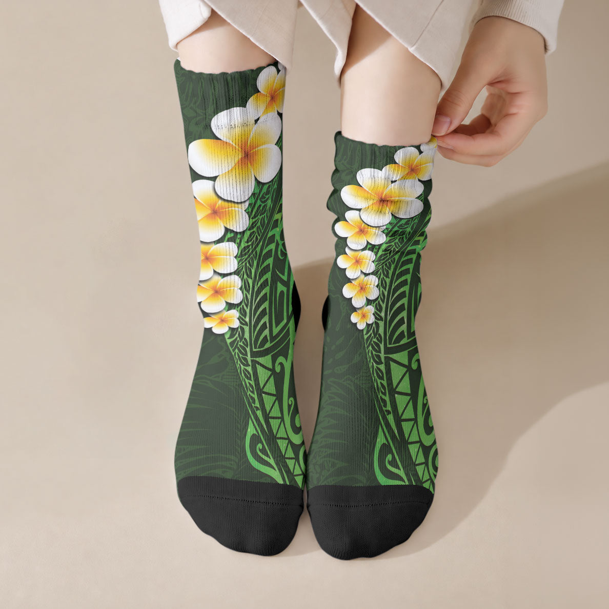 Green Tropical Plumeria With Galaxy Polynesian Art Crew Socks LT14 Crew Socks Green - Polynesian Pride