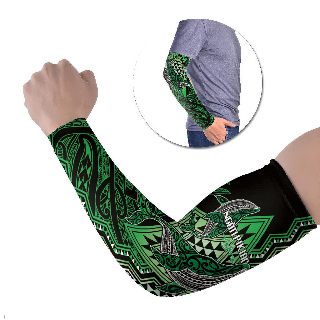 Aotearoa Iwi Ngati Pikiao Personalised Arm Sleeves NZ Maori Humpback Whale Taniko Motifs LT14 Set of 2 Green - Polynesian Pride