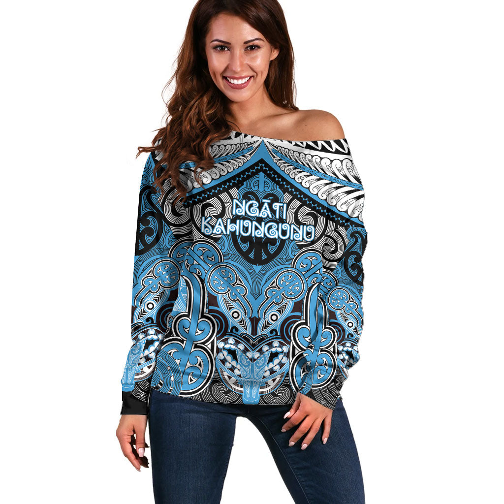 Aotearoa Iwi Ngati Kahungunu Personalised Off Shoulder Sweater Maori Kowhaiwhai Pattern LT19 Women Blue - Polynesian Pride