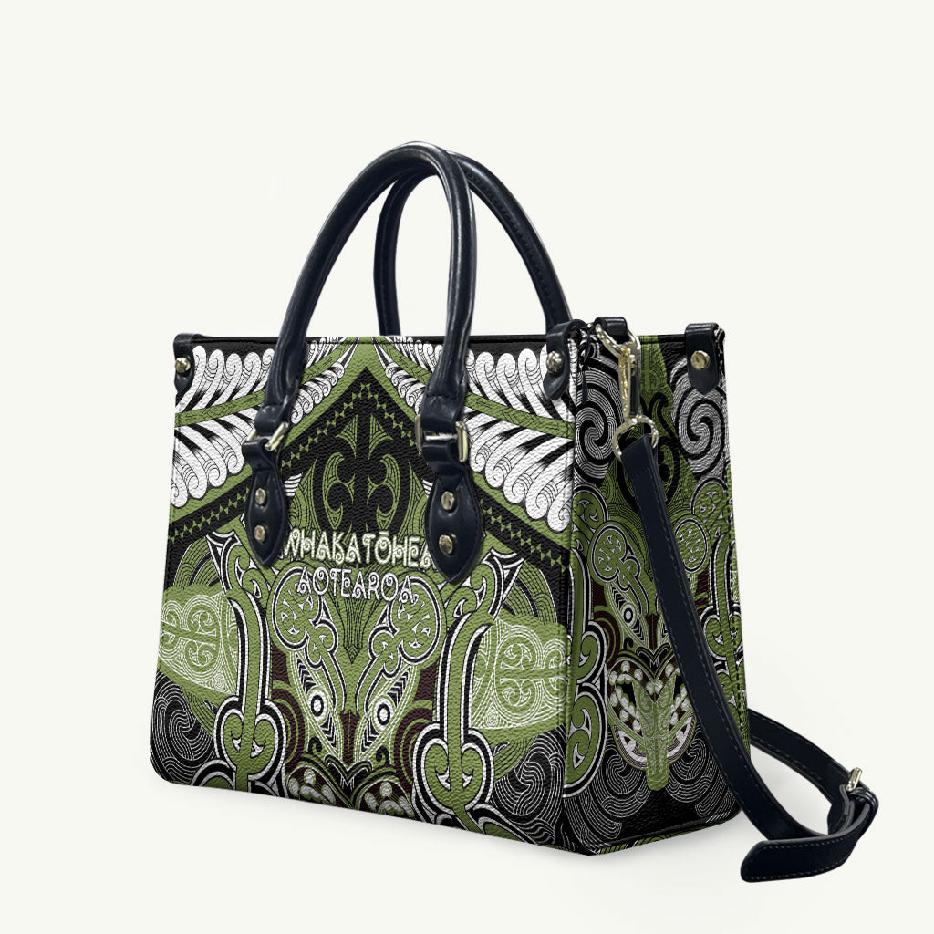 Aotearoa Iwi Whakatohea Leather Bag Maori Kowhaiwhai Pattern LT19 Olive Green - Polynesian Pride