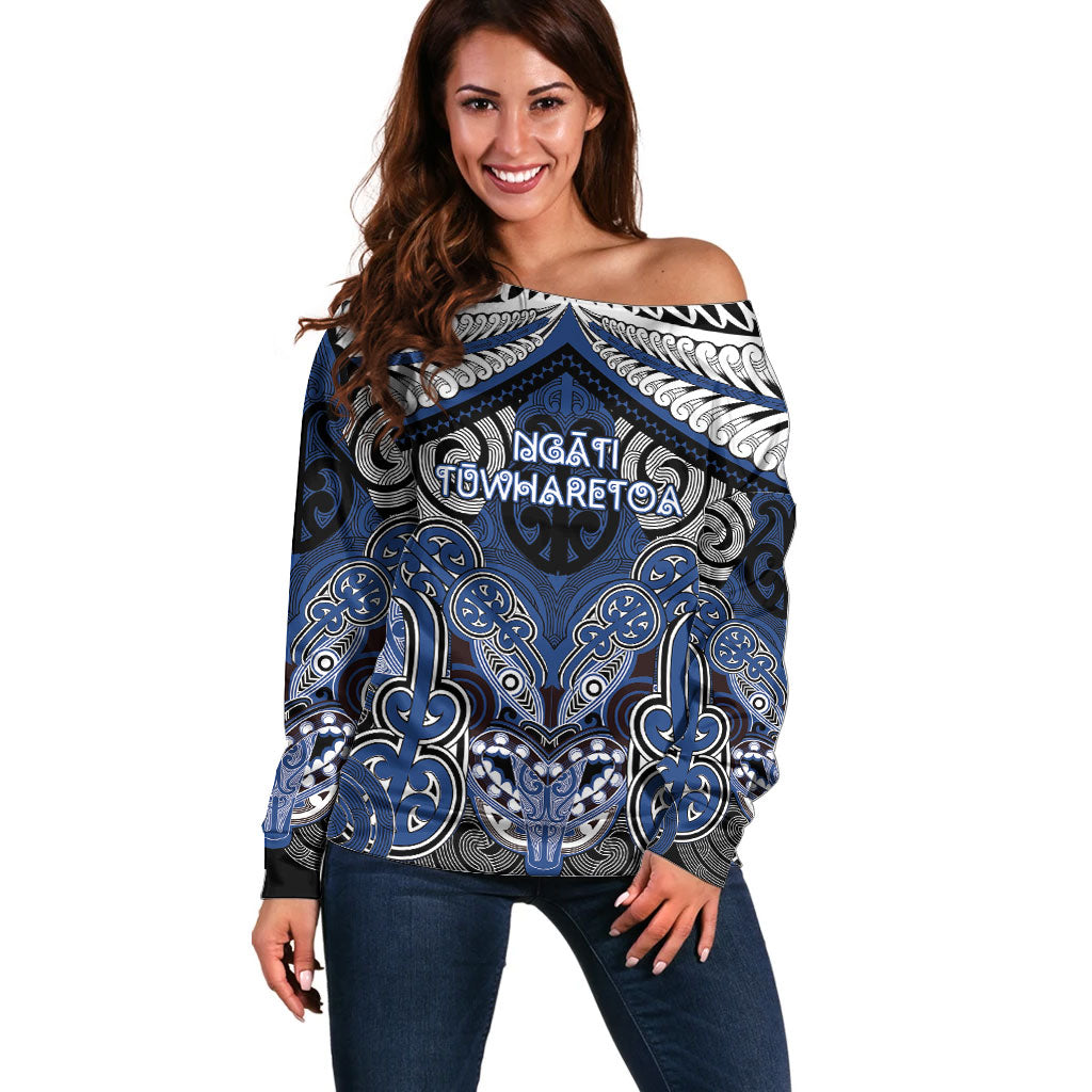 Aotearoa Iwi Ngati Tuwharetoa Personalised Off Shoulder Sweater Maori Kowhaiwhai Pattern LT19 Women Blue - Polynesian Pride