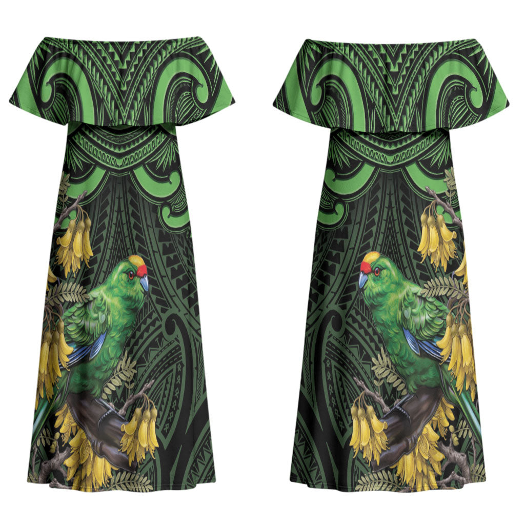 New Zealand Parakeet Bird Couples Matching Off Shoulder Maxi Dress and Long Sleeve Button Shirt Maori Kakariki Kowhai Maori Pattern