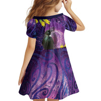 New Zealand Tui Bird Matariki Kid Short Sleeve Dress Kowhai Flower Silver Fern Galaxy Maori Pattern