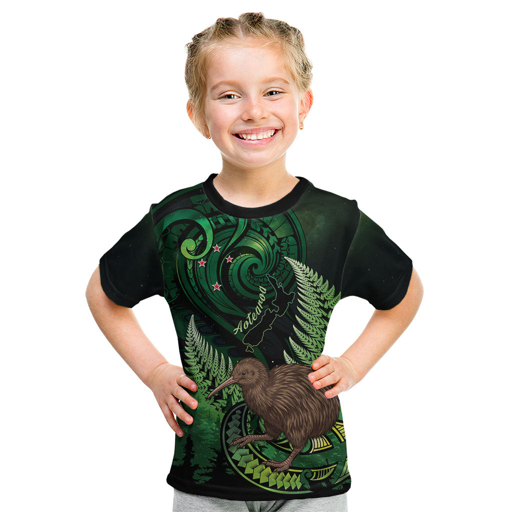 Kiwi New Zealand Personalised Kid T Shirt Aotearoa Map Silver Fern Koru Pattern LT22 Green - Polynesian Pride