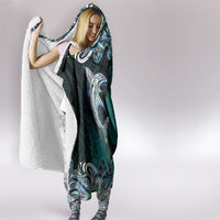 New Zealand Kotiate Weapon Hooded Blanket Aotearoa Mango Paua Shell Maori Pattern