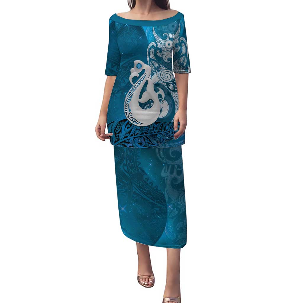 New Zealand Matariki Family Matching Puletasi and Hawaiian Shirt Maori Manaia Galaxy Silver Fern Blue Color