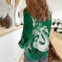 New Zealand Matariki Women Casual Shirt Maori Manaia Galaxy Silver Fern Green Color