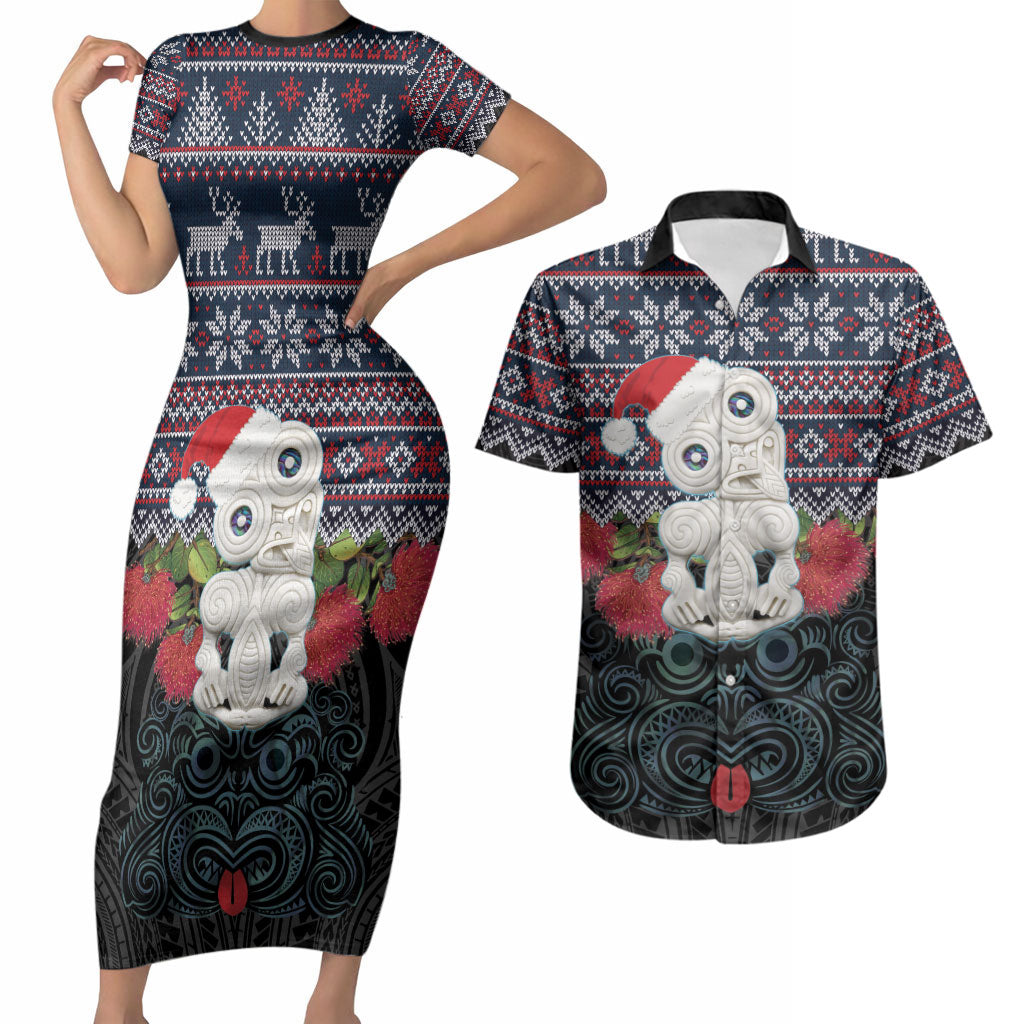 New Zealand Hei Tiki Christmas In July Couples Matching Short Sleeve Bodycon Dress and Hawaiian Shirt Pohutukawa Santa Xmas Polynesian Pattern LT22 Black - Polynesian Pride