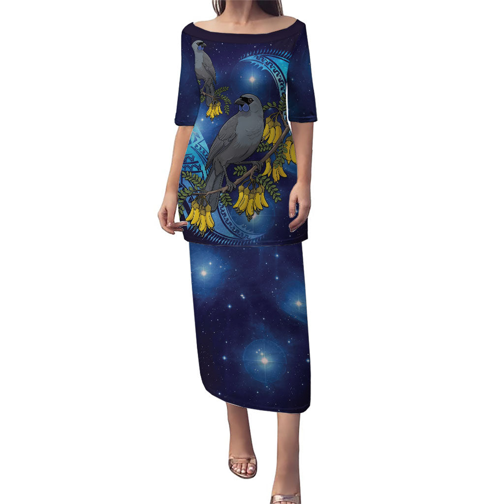 New Zealand Kokako Bird Family Matching Puletasi and Hawaiian Shirt Kowhai Galaxy Style Polynesian Pattern LT22 Mom's Dress Blue - Polynesian Pride