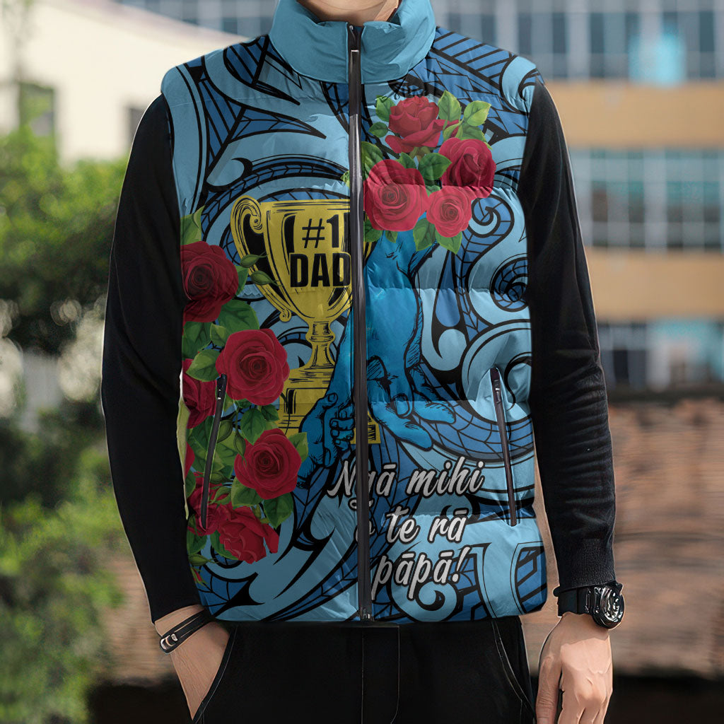 Personalised New Zealand Father's Day Sleeveless Puffer Jacket Best Dad Trophy Red Rose Maori Pattern LT22 - Polynesian Pride