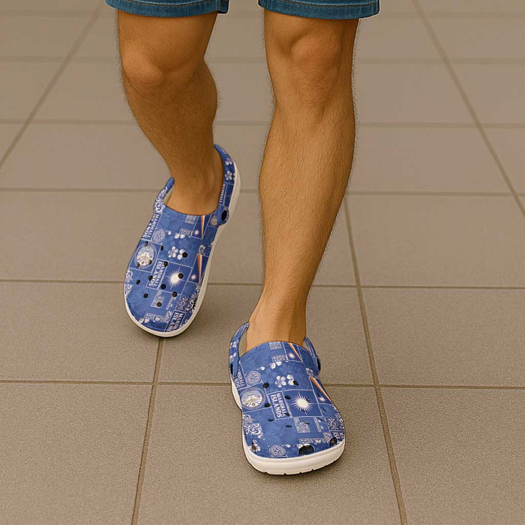 Marshall Islands Merry Christmas Clogs Shoes Pacific Patchwork Xmas Vibes - Polynesian Pride