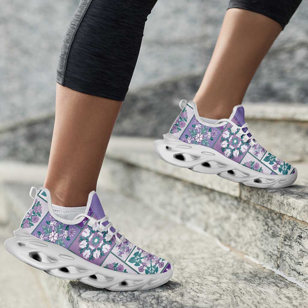 Mele Kalikimaka Hawaii Christmas Clunky Sneakers Poni Seamless Floral Motif - Polynesian Pride