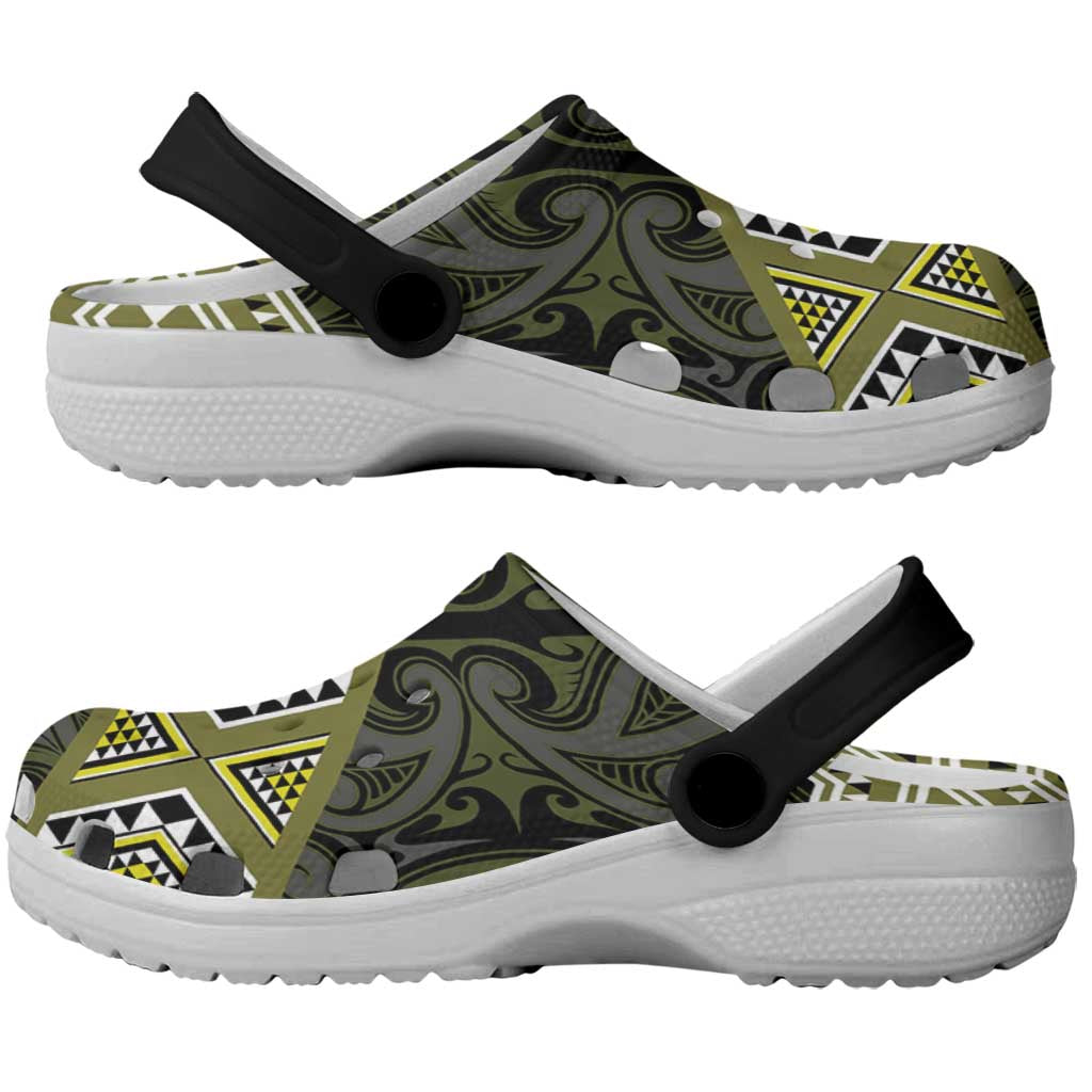 New Zealand Aotearoa Clogs Shoes Yellow Taniko Art Maori Pattern - Polynesian Pride