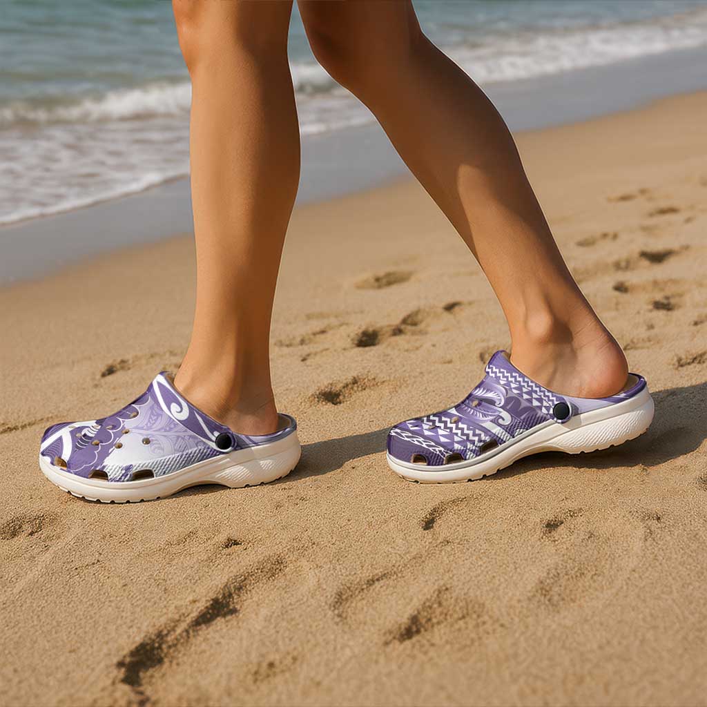New Zealand Aotearoa Darts Masters Clogs Shoes Maori Art Tattoo with Tribal Dart Symbol Purple - Polynesian Pride