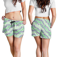 Pastel Green Hawaii Palaka Honohono Pikake Shorts for Women Hawaiian Orchid Lei Polynesian Pattern - Polynesian Pride