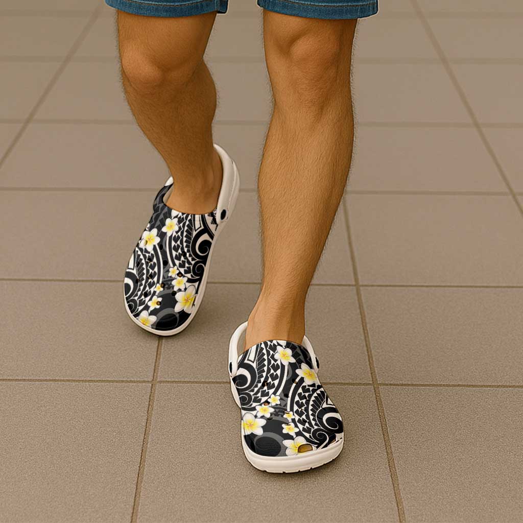 Plumeria With Black Polynesian Tattoo Pattern Clogs Shoes - Polynesian Pride