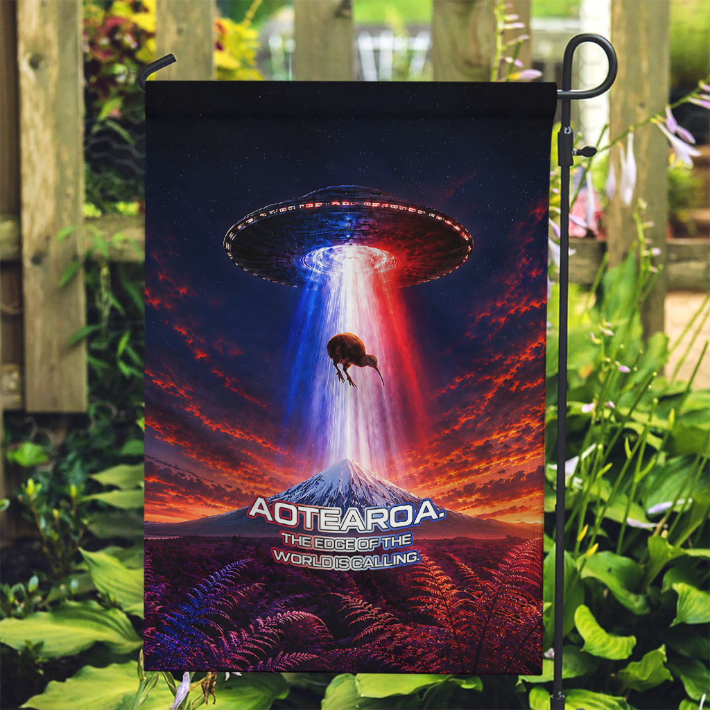 New Zealand Aotearoa Kiwi UFO Garden Flag Sci-Fi Galaxy Sunset Sky Tower And Mountain TS04 Garden Flag Blue Red - Polynesian Pride