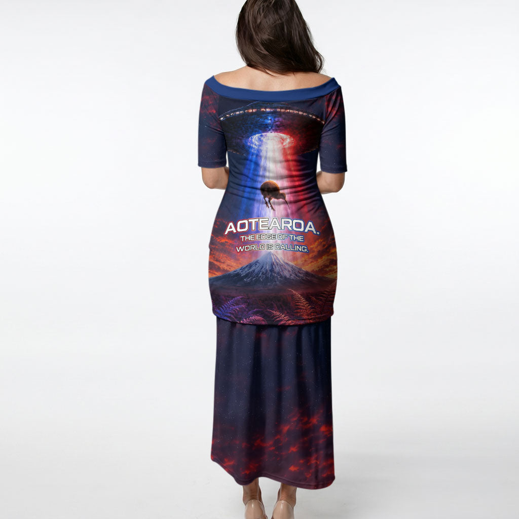New Zealand Aotearoa Kiwi UFO Puletasi Sci-Fi Galaxy Sunset Sky Tower And Mountain TS04 - Polynesian Pride