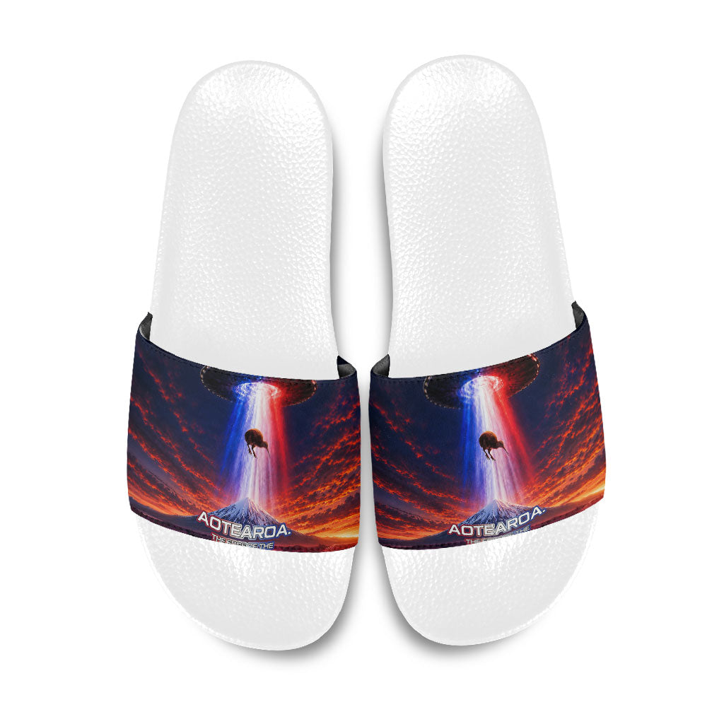 New Zealand Aotearoa Kiwi UFO Slide Sandals Sci-Fi Galaxy Sunset Sky Tower And Mountain TS04 Blue Red - Polynesian Pride