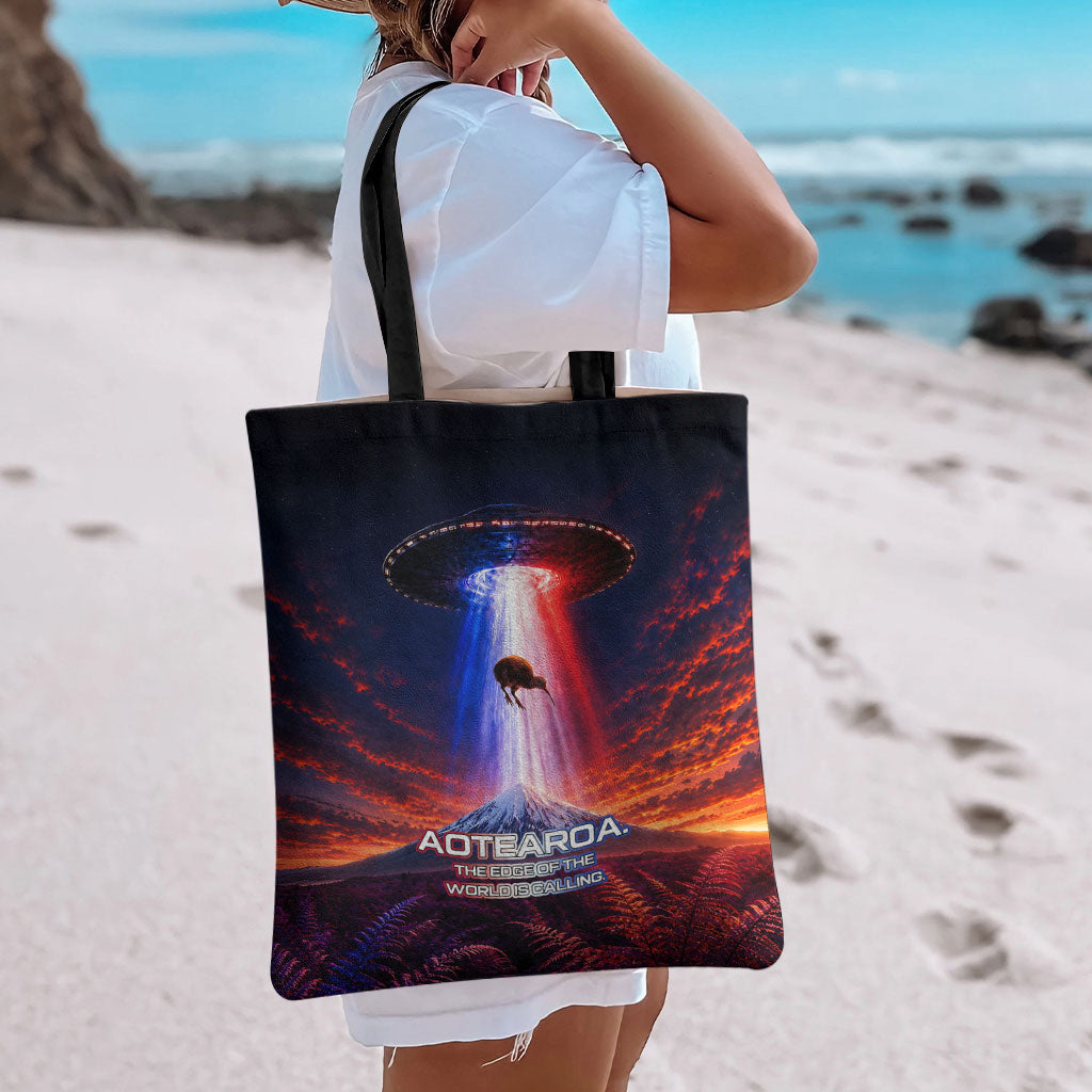 New Zealand Aotearoa Kiwi UFO Tote Bag Sci-Fi Galaxy Sunset Sky Tower And Mountain TS04 - Polynesian Pride